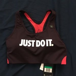 Nike women’s sport bra